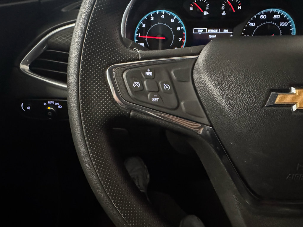 Used 2021 Chevrolet Malibu LT FWD image 21