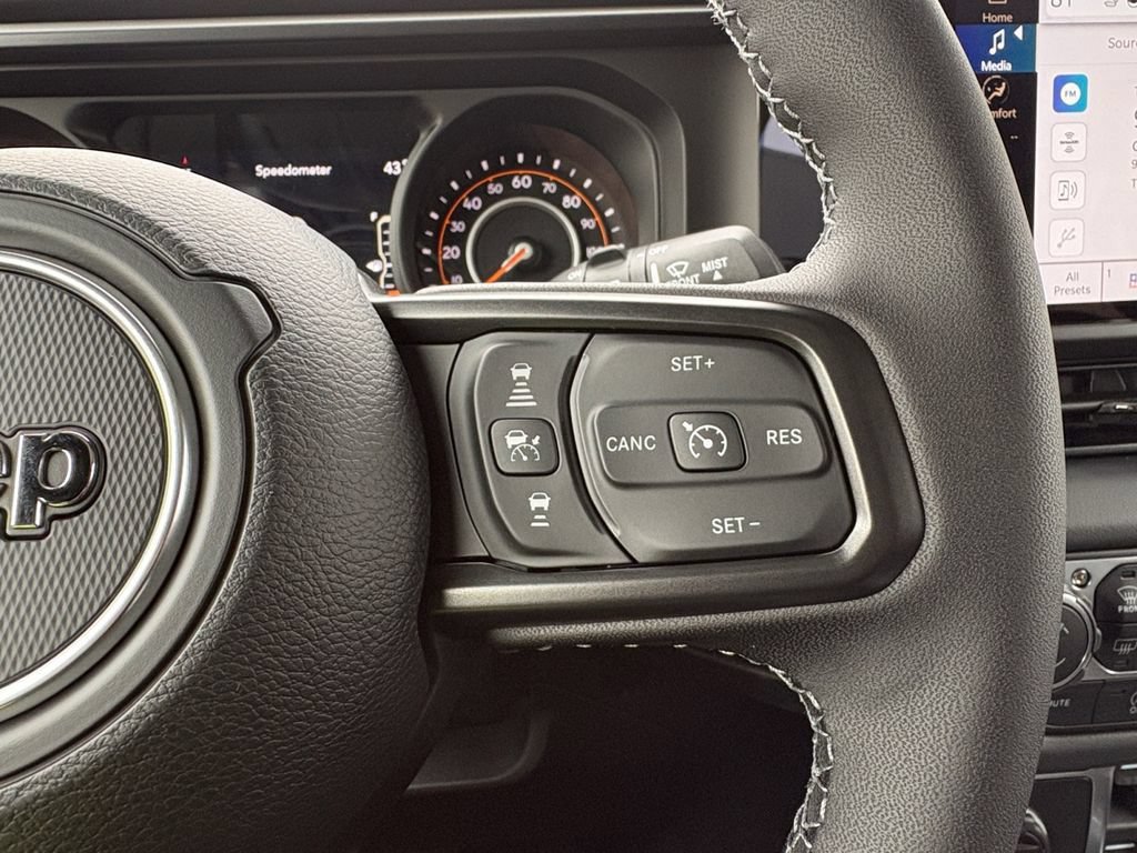 New 2026 Jeep Wrangler Unlimited Rubicon AWD/4WD image 18
