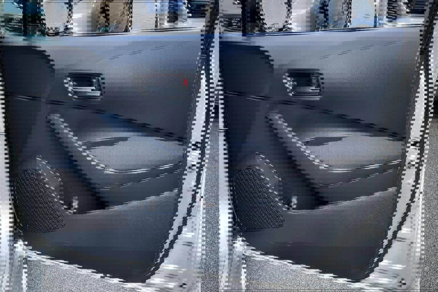 Used 2023 Toyota Corolla LE image 22