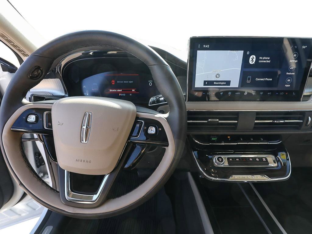 Certified 2024 Lincoln Corsair AWD w/ Equipment Group 101A image 13