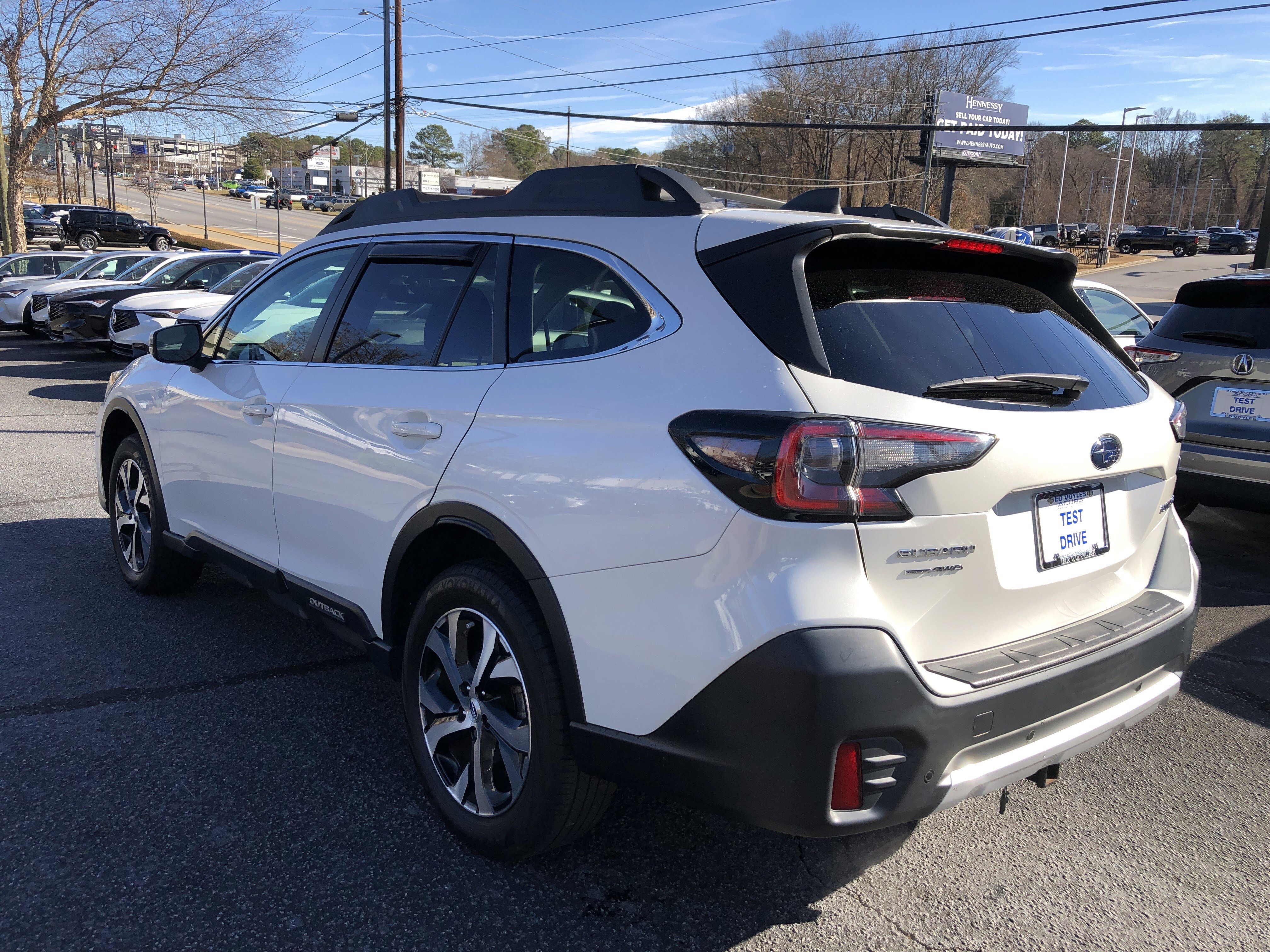 Used 2022 Subaru Outback Limited image 3
