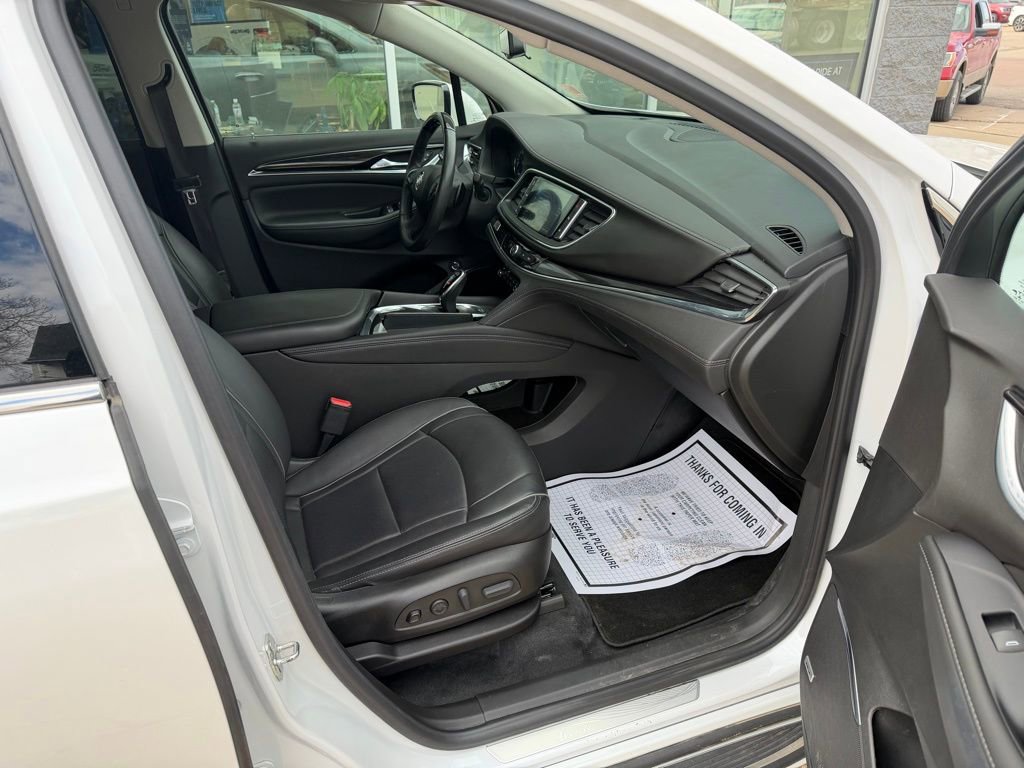 Used 2021 Buick Enclave Avenir w/ Avenir Technology Package image 5
