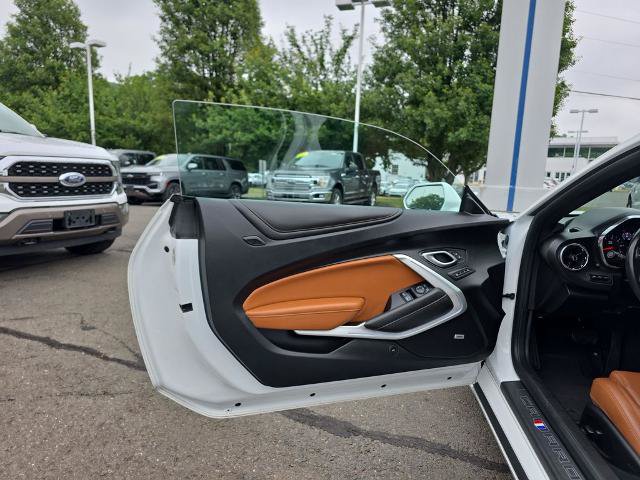 Used 2020 Chevrolet Camaro SS RWD image 19