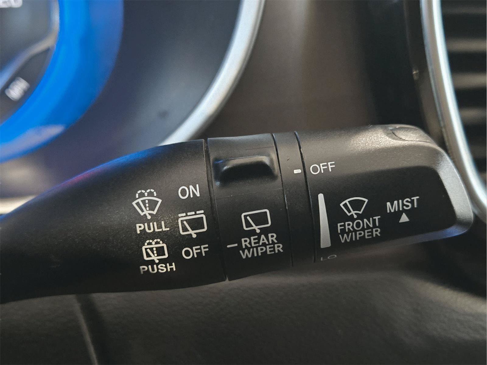 Used 2019 Chrysler Pacifica L FWD image 22