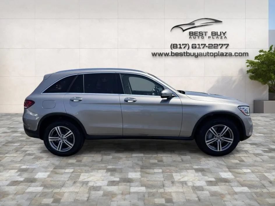 Used 2022 Mercedes-Benz GLC 300 w/ Premium Package Lite image 7