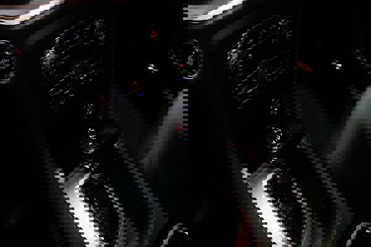 Used 2022 Dodge Charger SXT image 18