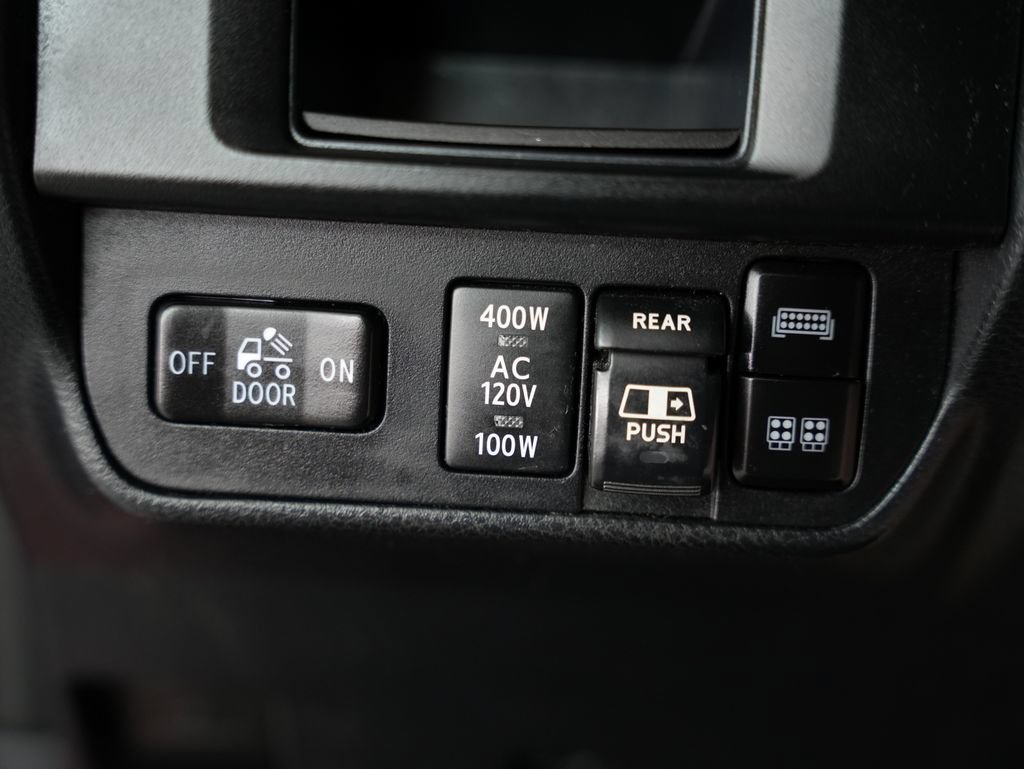 Used 2017 Toyota Tacoma TRD Sport w/ Tow Package (A/T) AWD/4WD image 45