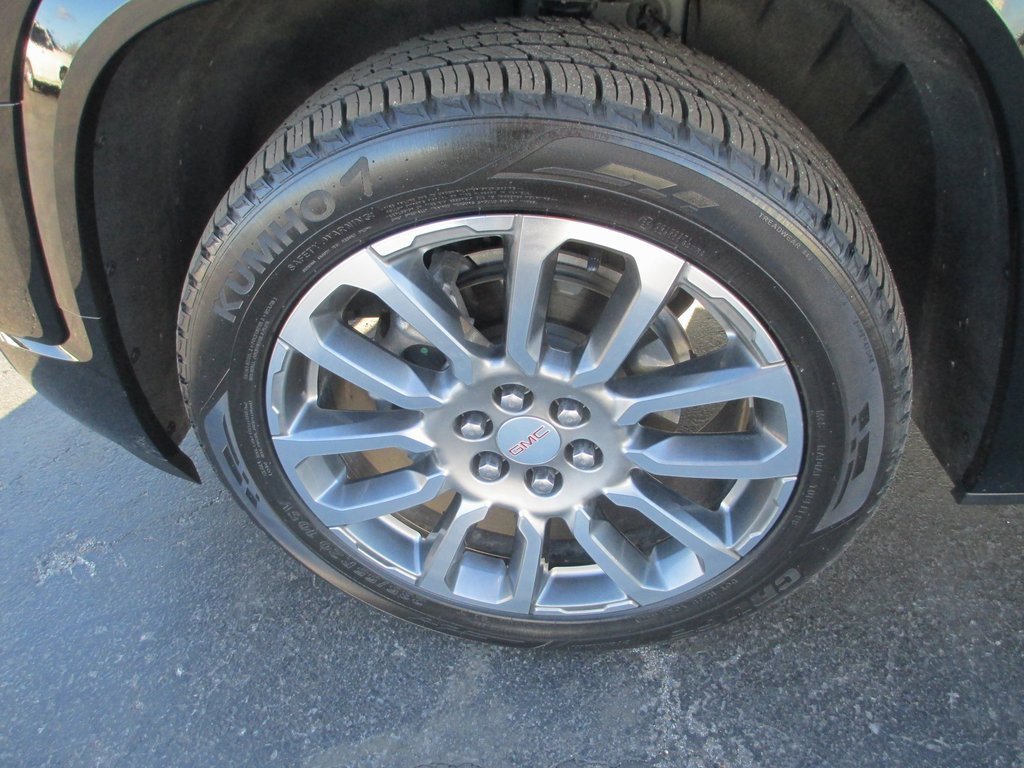 Certified 2023 GMC Acadia Denali w/ Denali Ultimate Package image 13