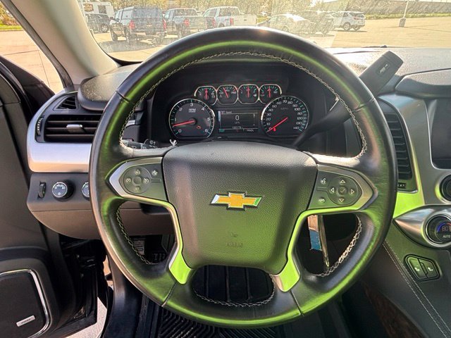 Used 2020 Chevrolet Suburban LT AWD/4WD image 12