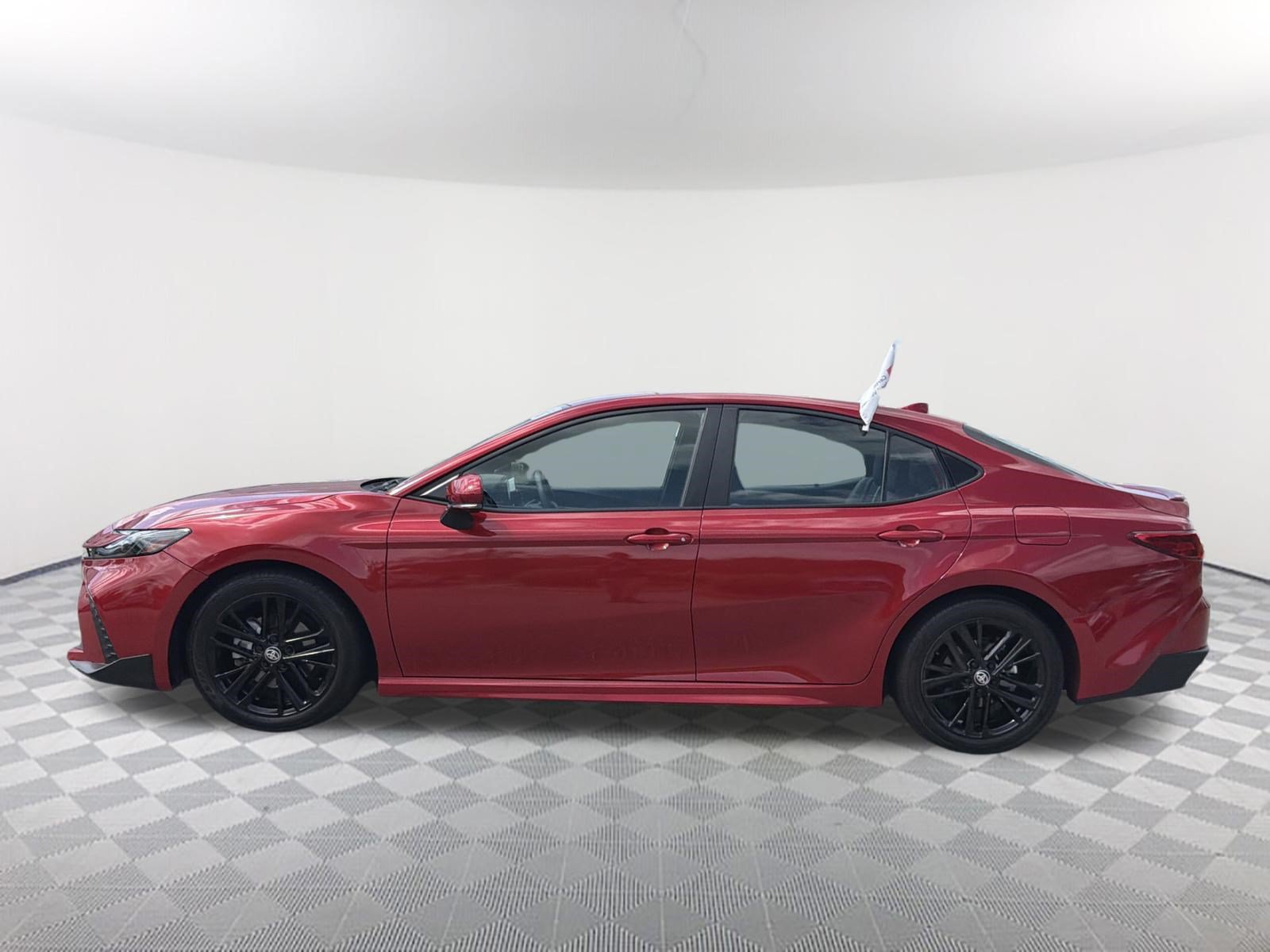 Certified 2025 Toyota Camry SE FWD image 13