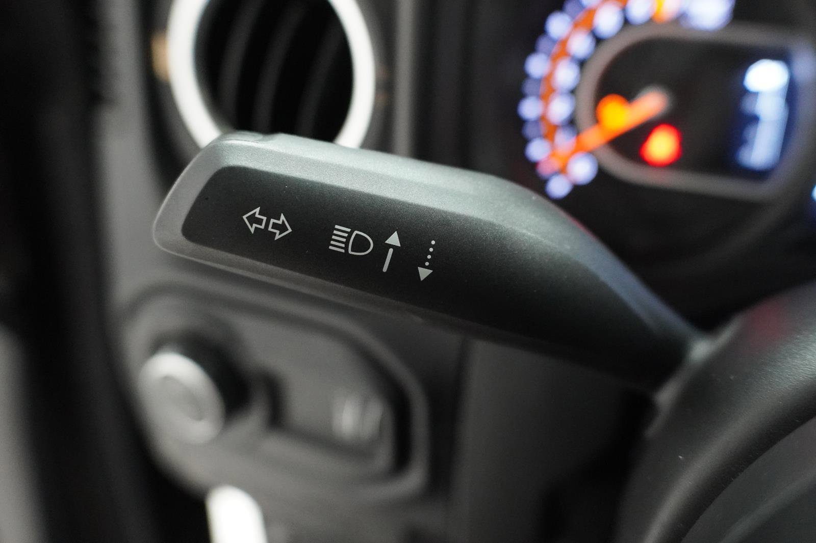 Used 2024 Jeep Gladiator Sport AWD/4WD image 15
