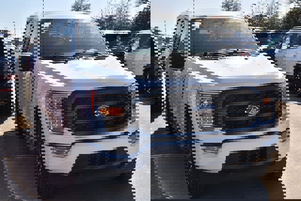 Certified 2023 Ford F150 XLT w/ Equipment Group 302A High image 4