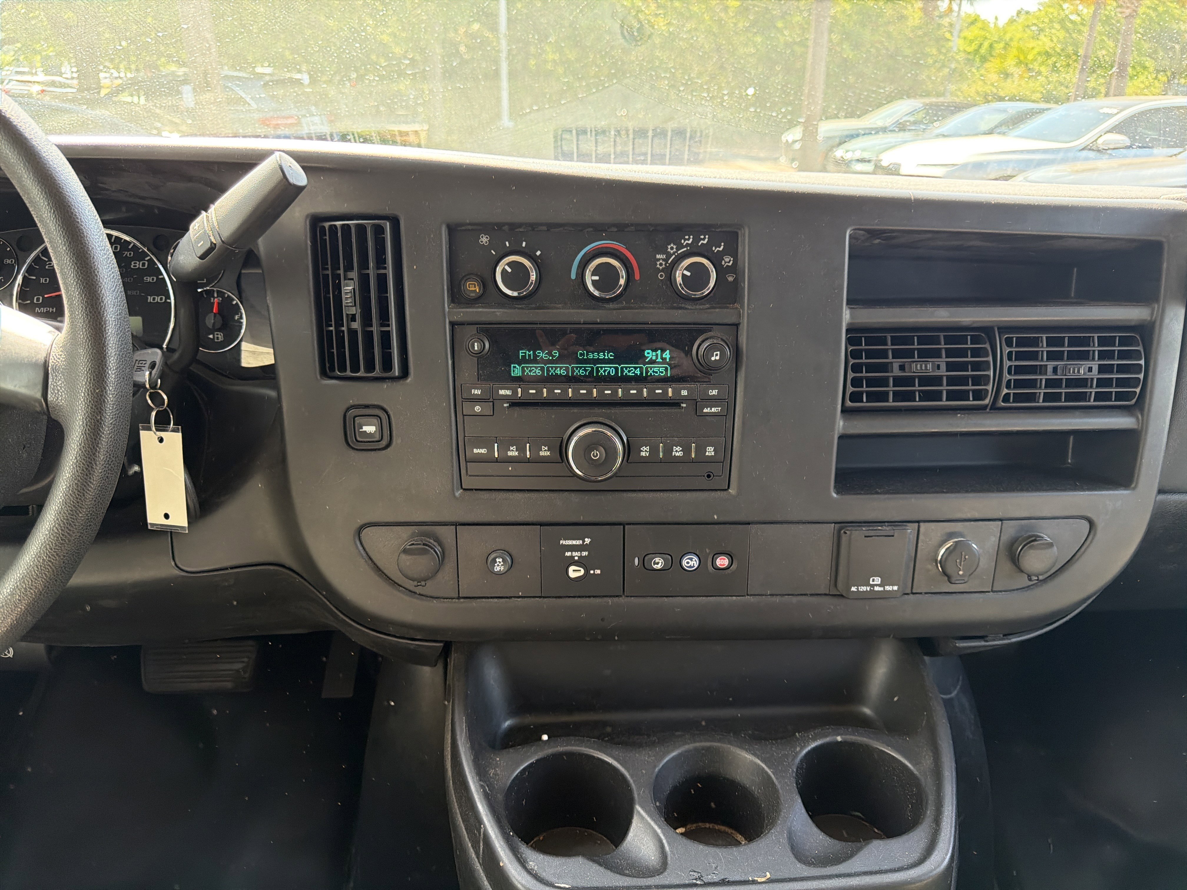 Used 2015 Chevrolet Express 3500 LS RWD image 26