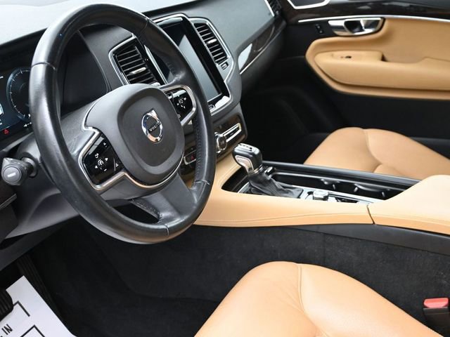 Used 2017 Volvo XC90 T6 Momentum w/ Vision Package image 17