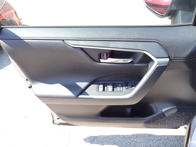 Used 2022 Toyota RAV4 XSE image 20
