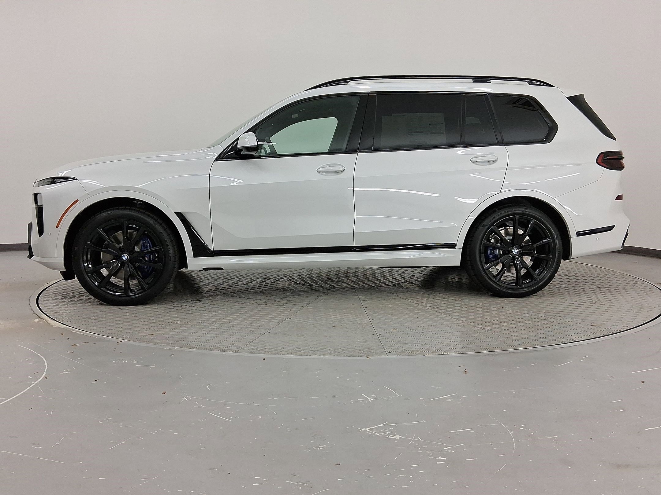 New 2026 BMW X7 xDrive40i w/ M Sport Package image 2
