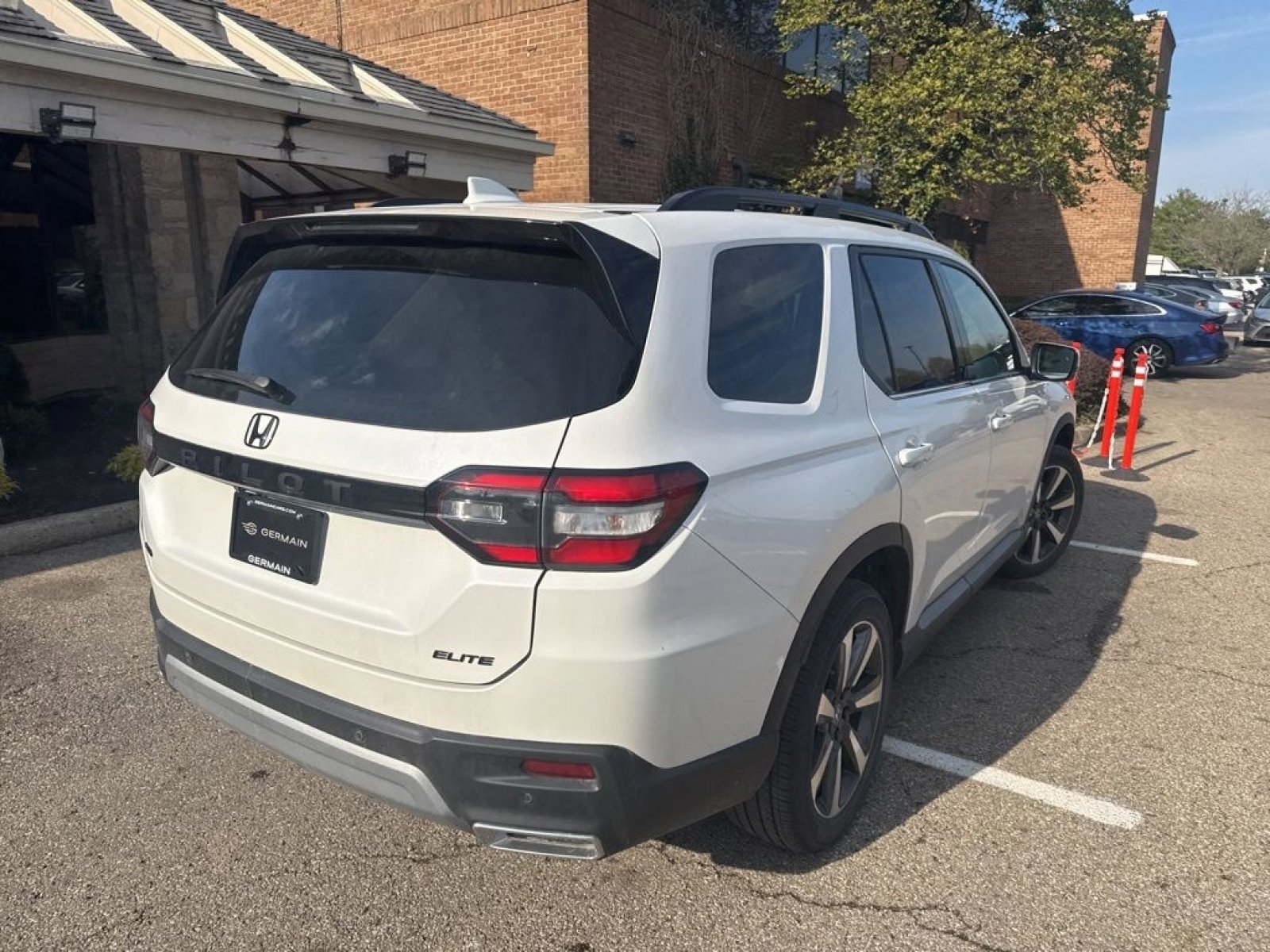 Used 2024 Honda Pilot Elite image 7