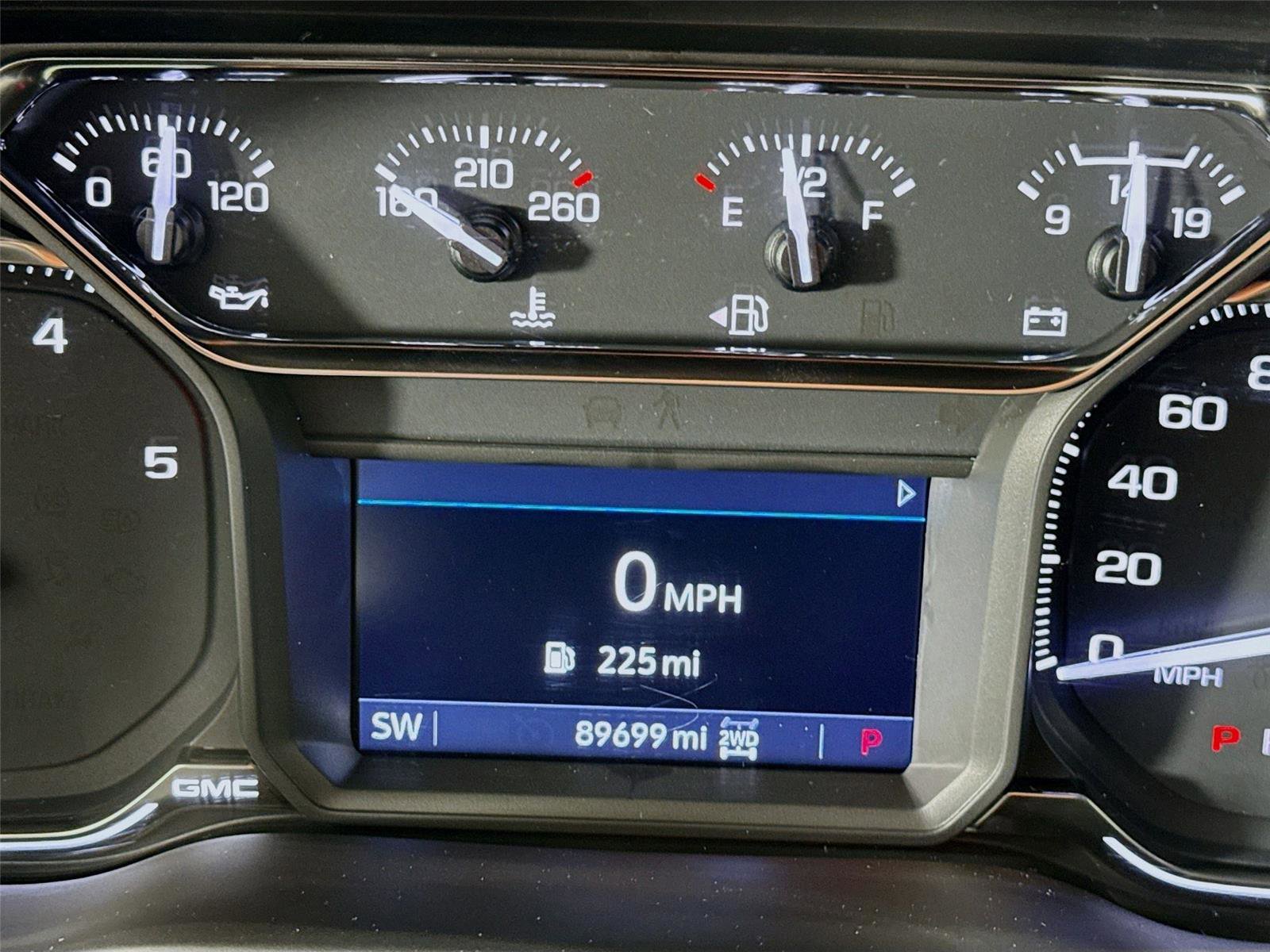 Used 2022 GMC Sierra 2500 SLT w/ SLT Convenience Package image 6