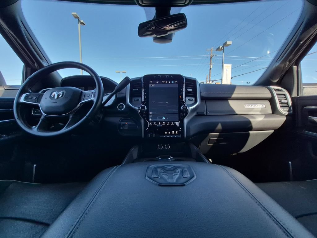 Used 2023 RAM 2500 Laramie AWD/4WD image 2