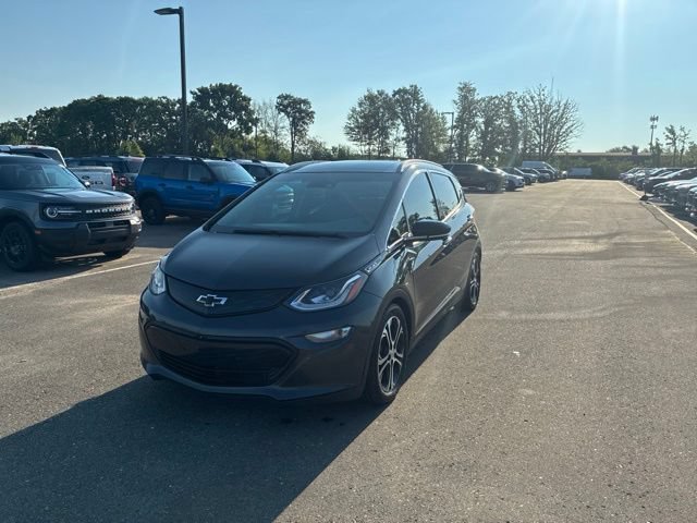 Used 2017 Chevrolet Bolt Premier w/ Driver Confidence II Package FWD image 2