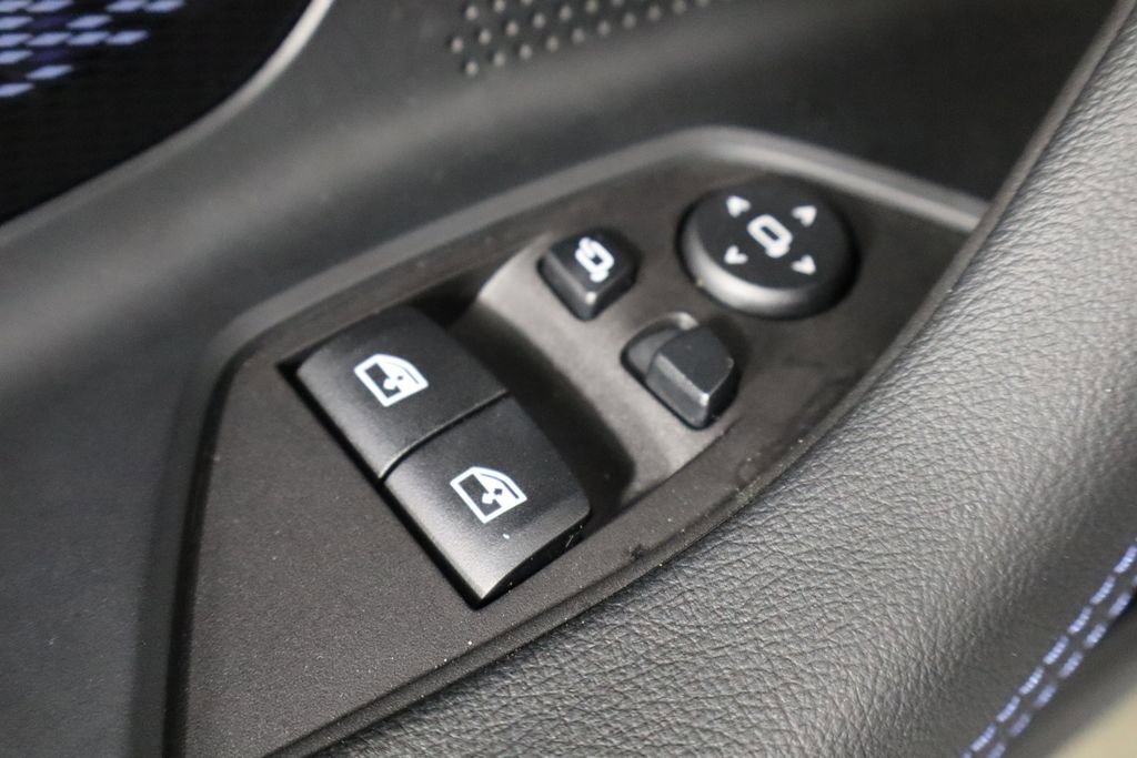 Used 2025 BMW M2 image 14