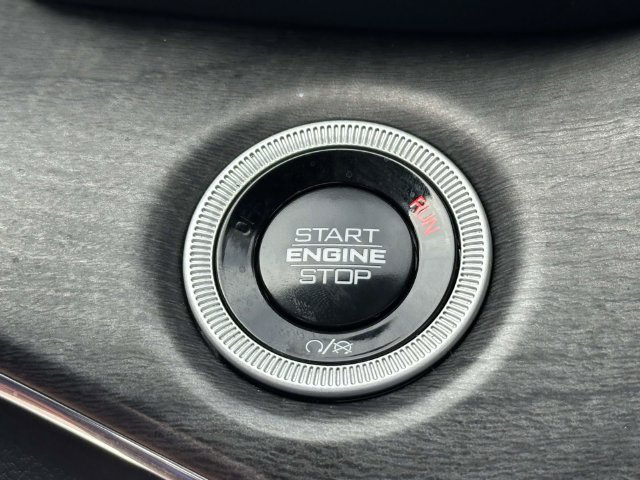 Certified 2024 Jeep Grand Cherokee L Overland w/ Luxury Tech Group IV AWD/4WD image 35