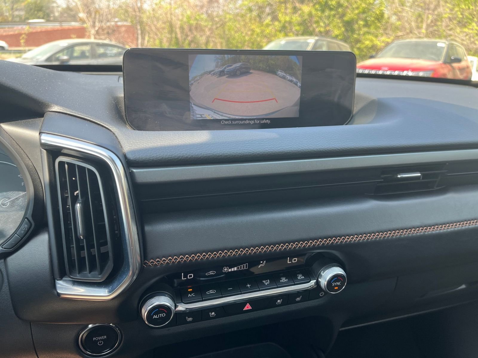 Used 2025 MAZDA CX-50 2.5 Hybrid w/ Premium Plus Pkg image 17