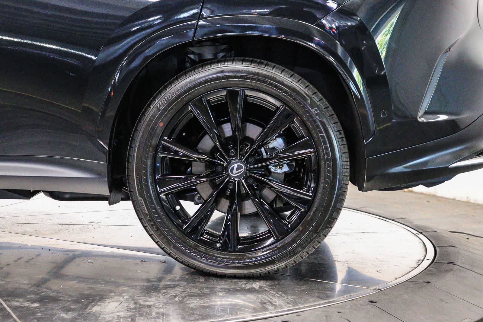 Used 2026 Lexus NX 450h+ F Sport AWD/4WD image 10