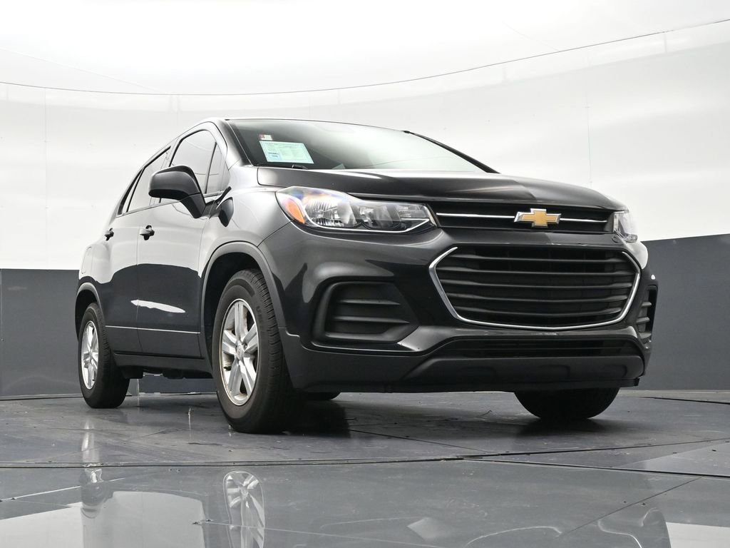Used 2020 Chevrolet Trax LS image 29