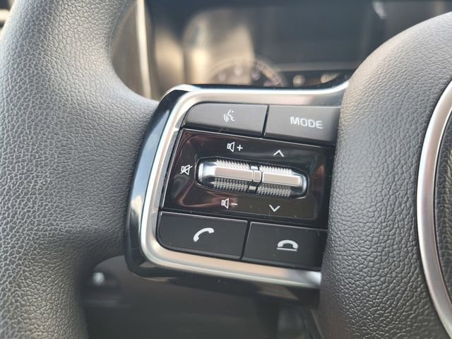 Used 2023 Kia Sorento LX FWD image 27