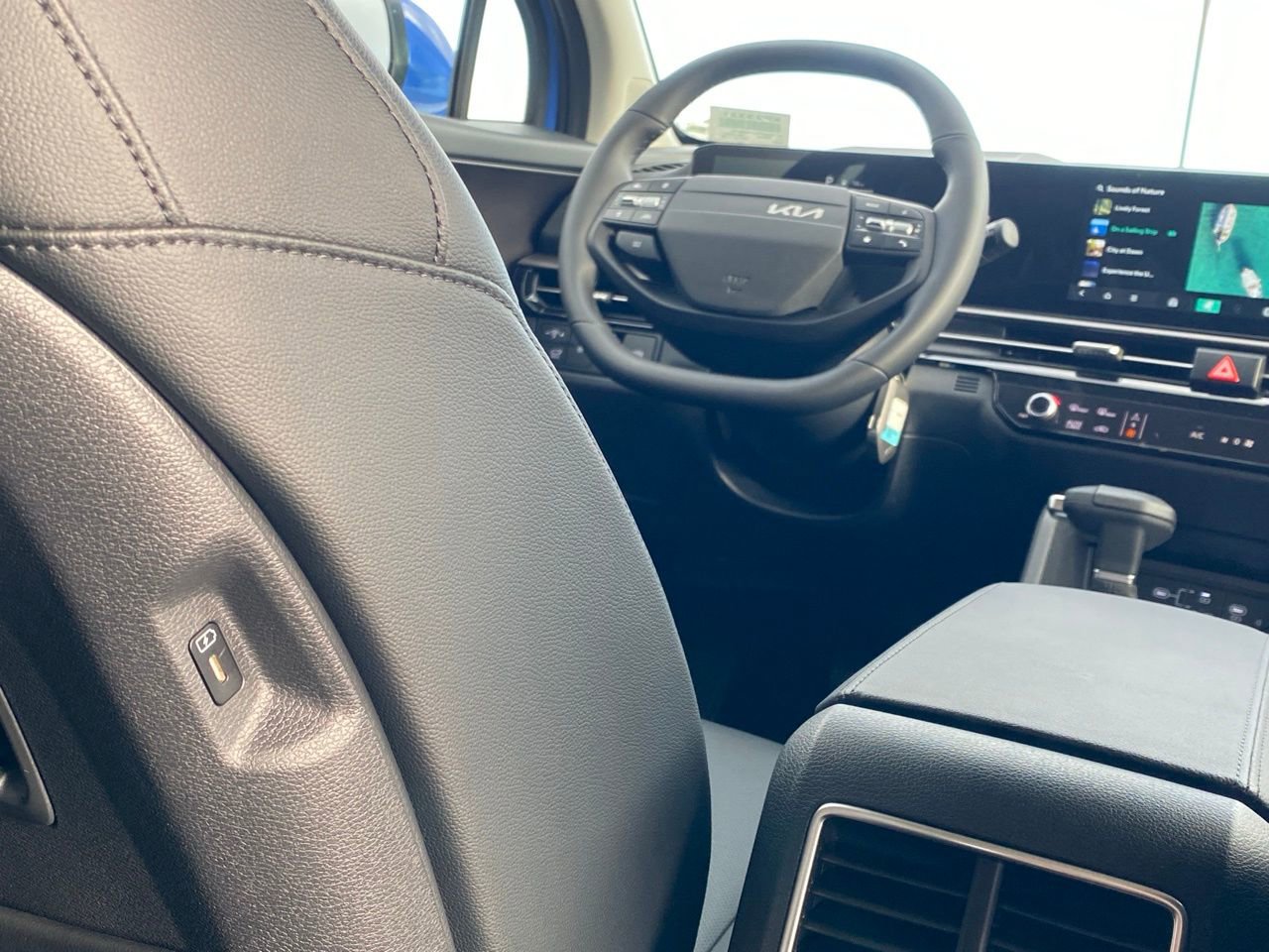 New 2026 Kia Sportage EX FWD image 23