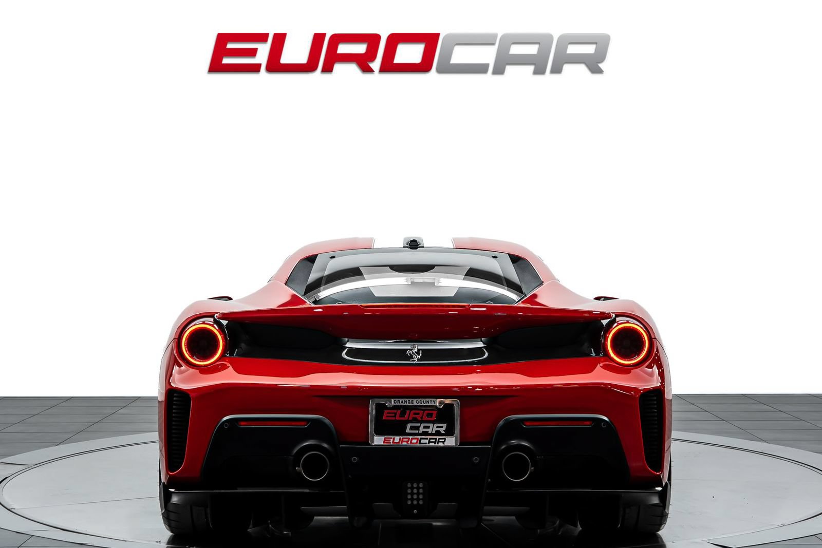 Used 2019 Ferrari 488 Pista Coupe RWD image 4