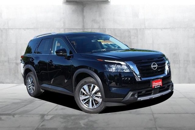 Certified 2025 Nissan Pathfinder SL w/ Cargo Package AWD/4WD image 2
