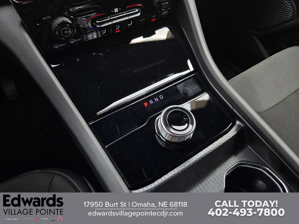 New 2026 Jeep Grand Cherokee L Laredo AWD/4WD image 22