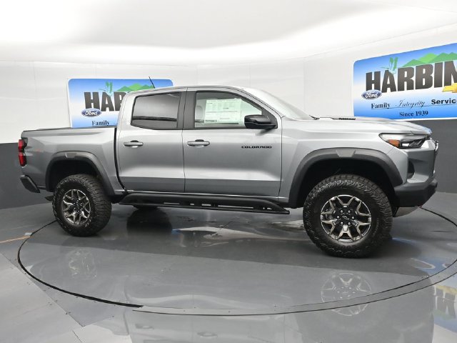 New 2026 Chevrolet Colorado ZR2 w/ Technology Package AWD/4WD image 7
