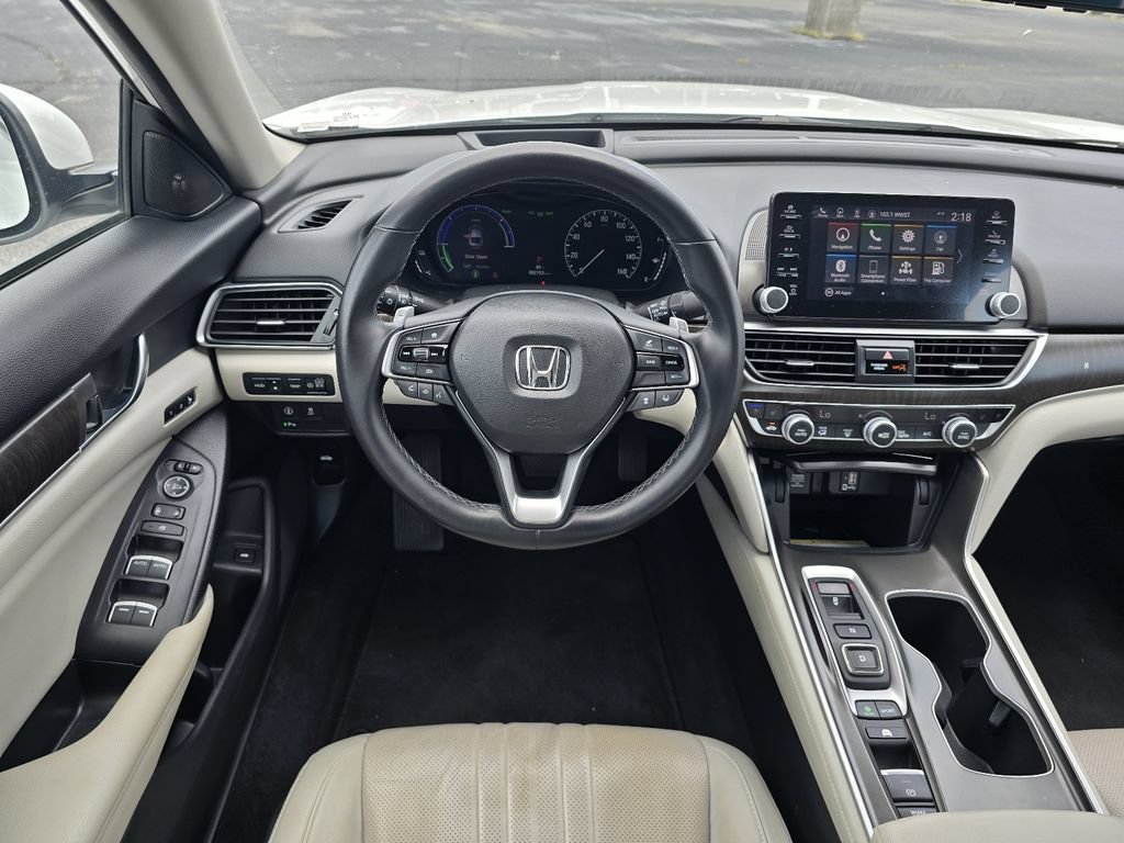 Used 2018 Honda Accord Touring image 13