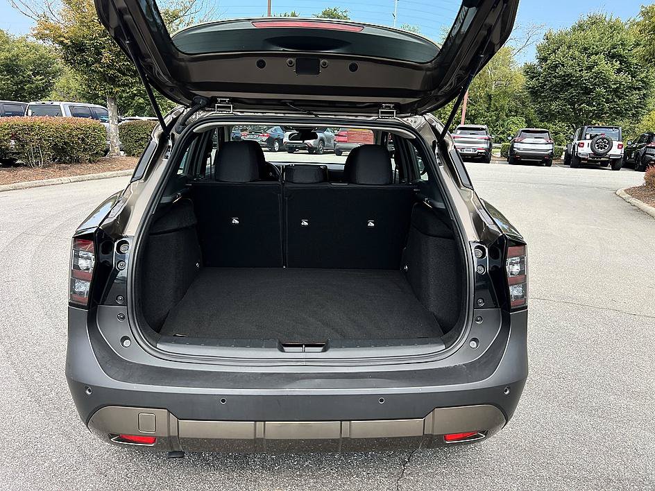Certified 2025 Nissan Kicks S AWD/4WD image 15