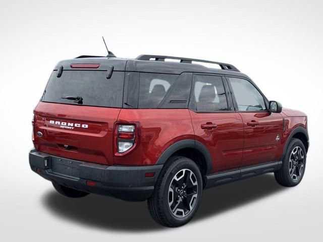 Used 2024 Ford Bronco Sport Outer Banks AWD/4WD image 6