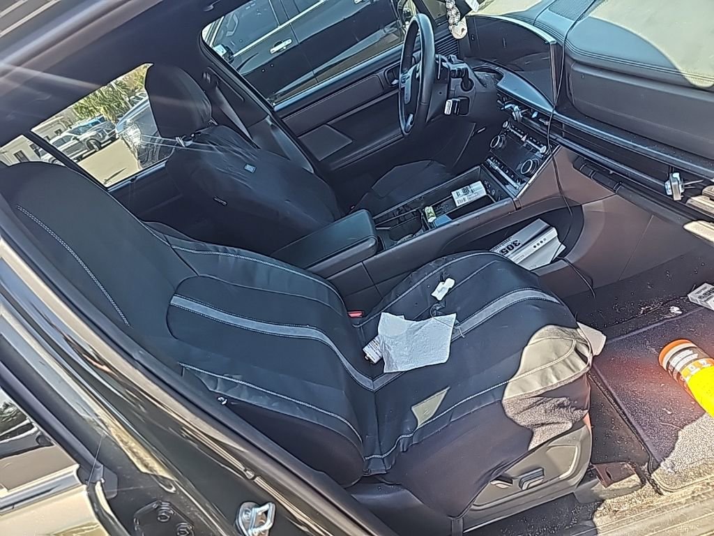 Used 2025 Hyundai Santa Fe Calligraphy image 11