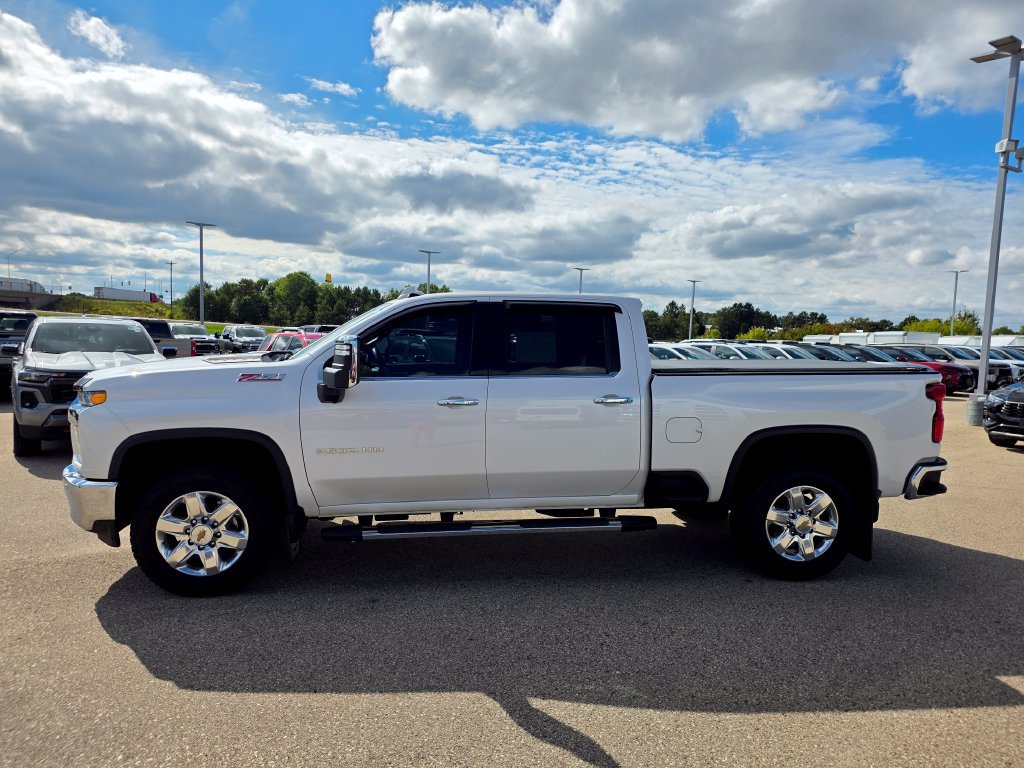 Certified 2021 Chevrolet Silverado 3500 LTZ w/ LTZ Premium Package AWD/4WD image 5