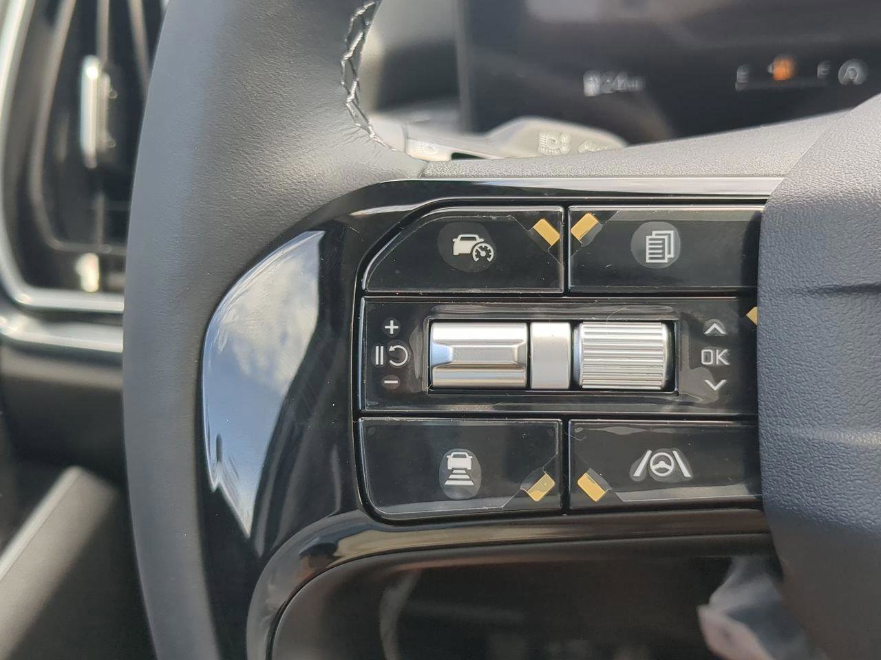 New 2026 Kia Sorento SX image 24