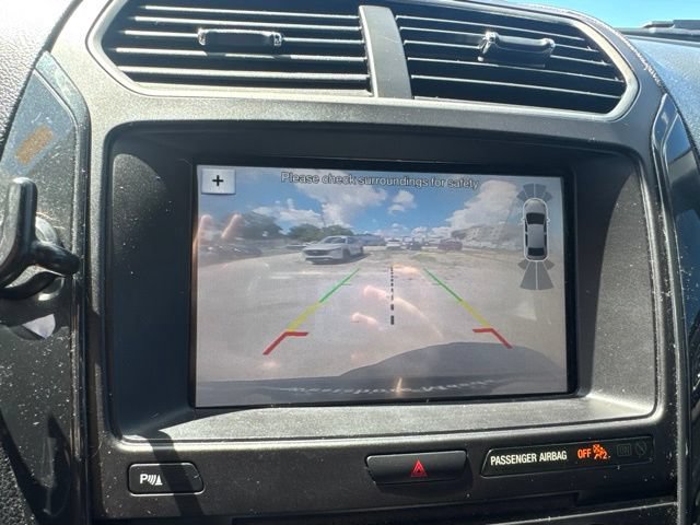 Used 2018 Ford Explorer XLT w/ Equipment Group 202A FWD image 20