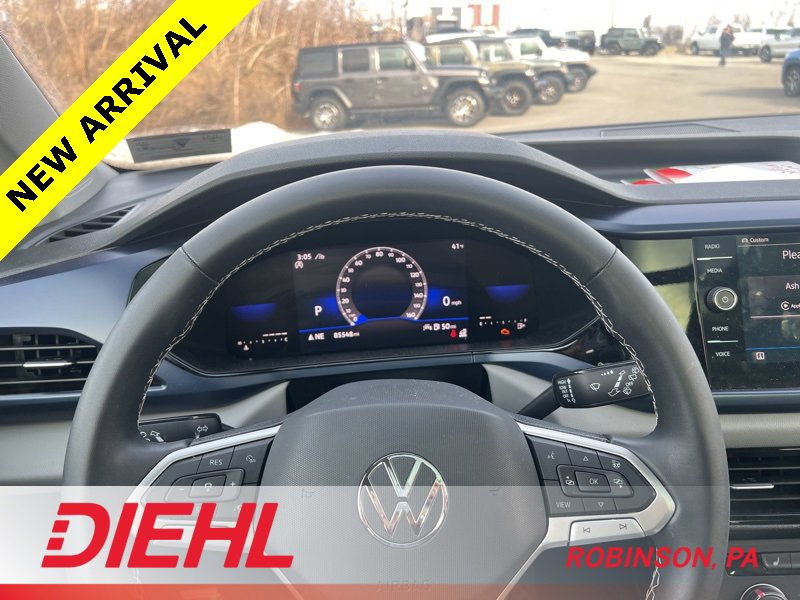 Used 2022 Volkswagen Taos SE image 8