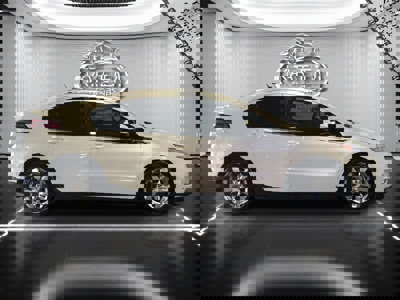 Used 2011 Chevrolet Volt Premium w/ Premium Trim Package image 4