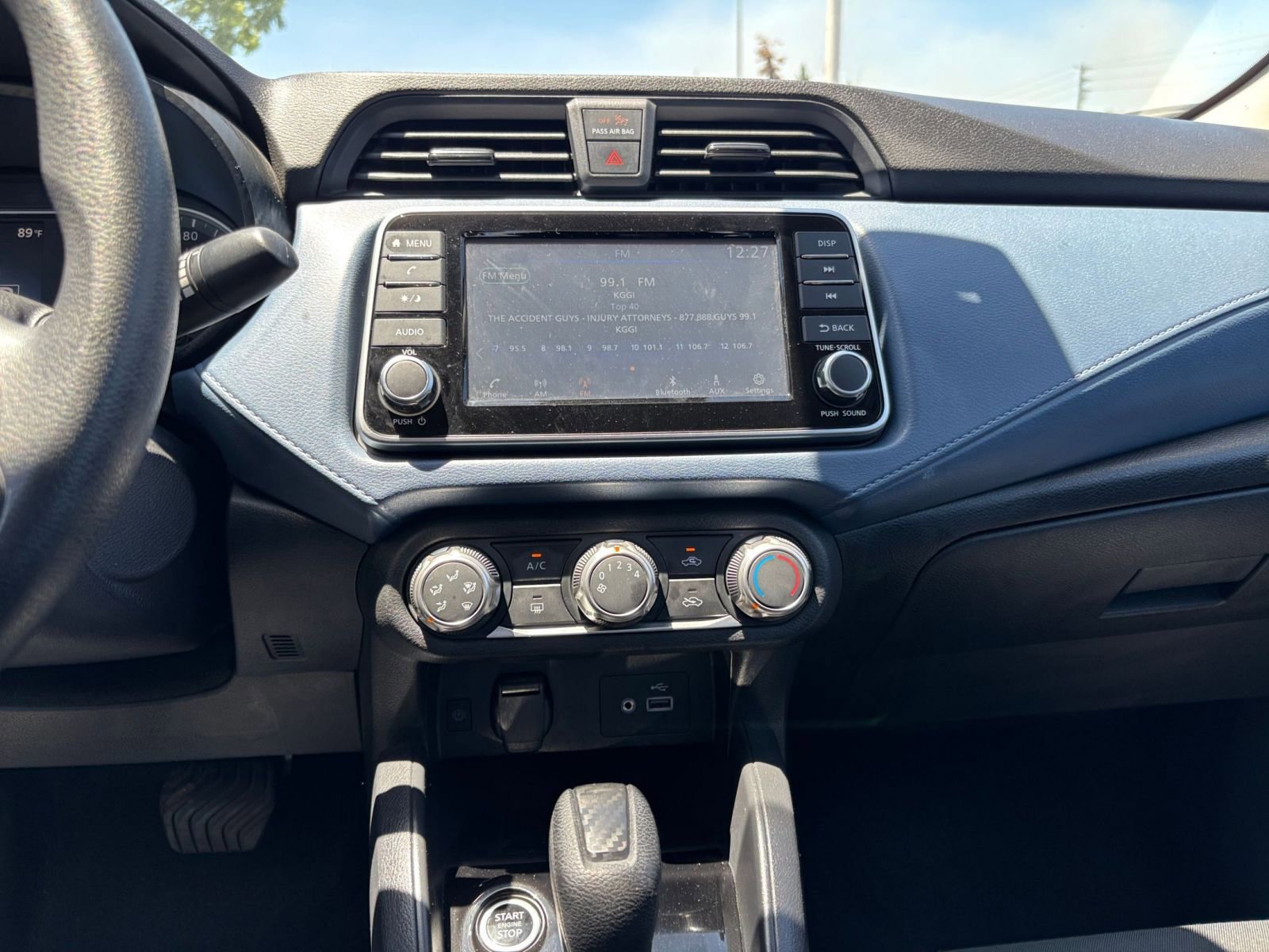 Used 2025 Nissan Versa SV FWD image 20