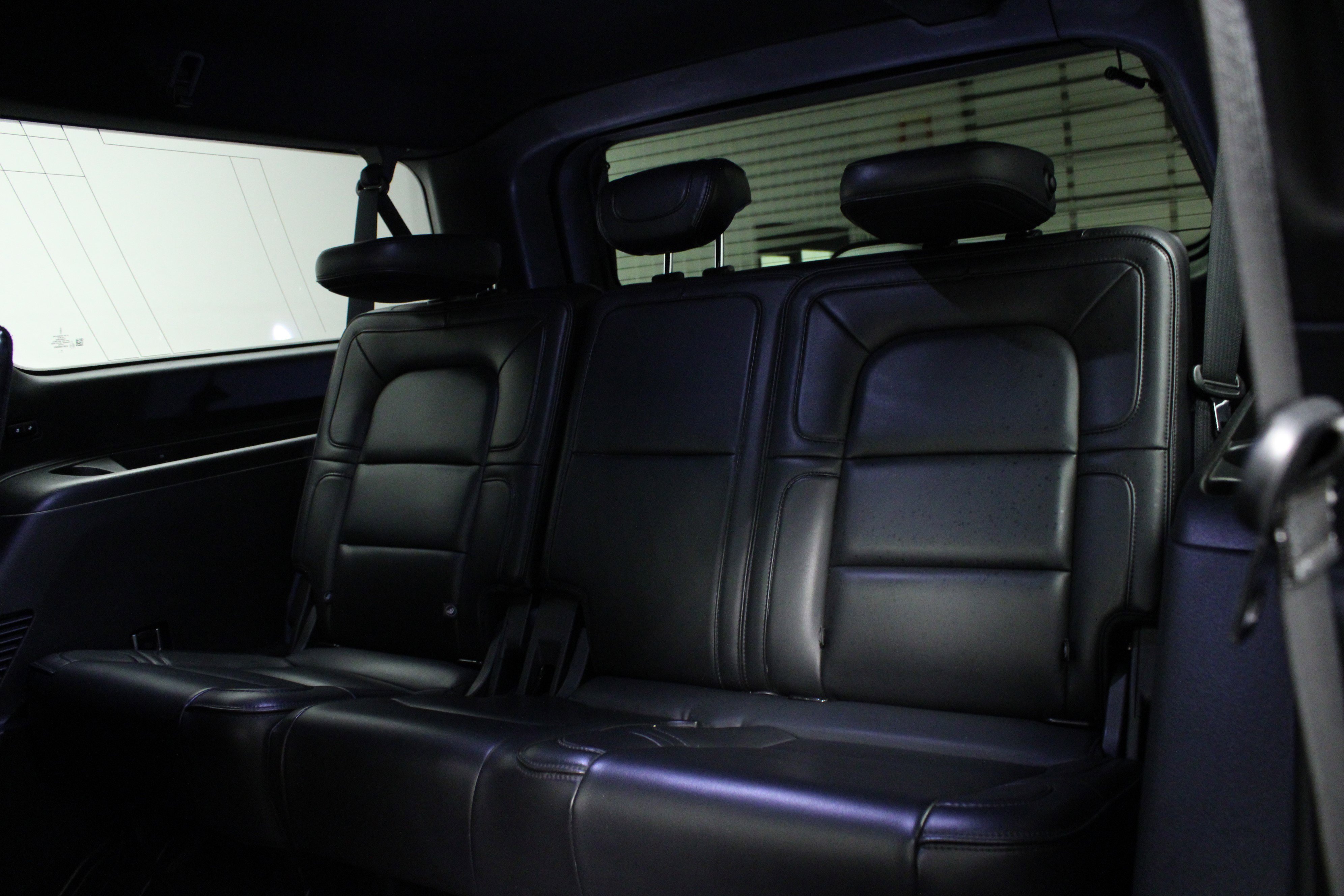 Used 2019 Lincoln Navigator L Select w/ Technology Package image 14