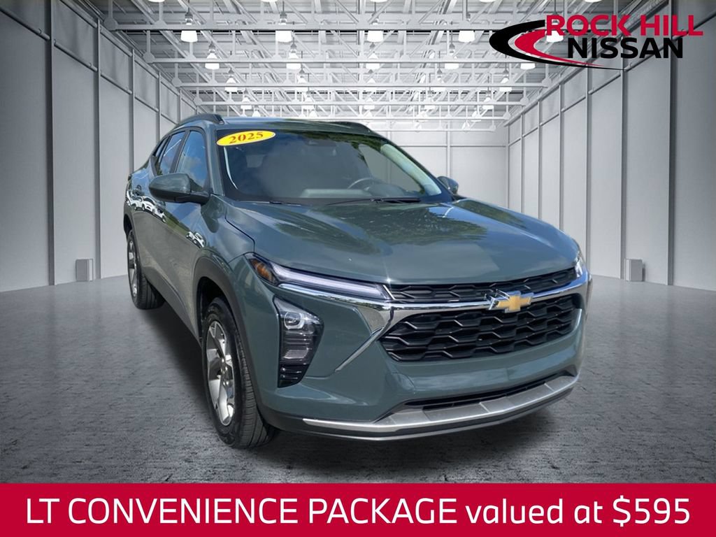 Used 2025 Chevrolet Trax LT w/ LT Convenience Package