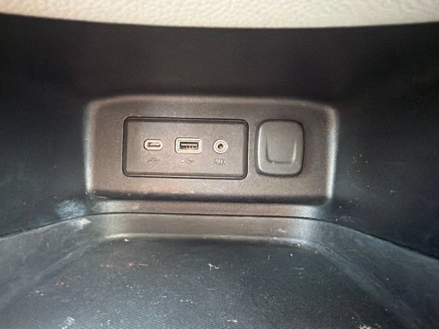Used 2020 Chevrolet Equinox LS FWD image 26