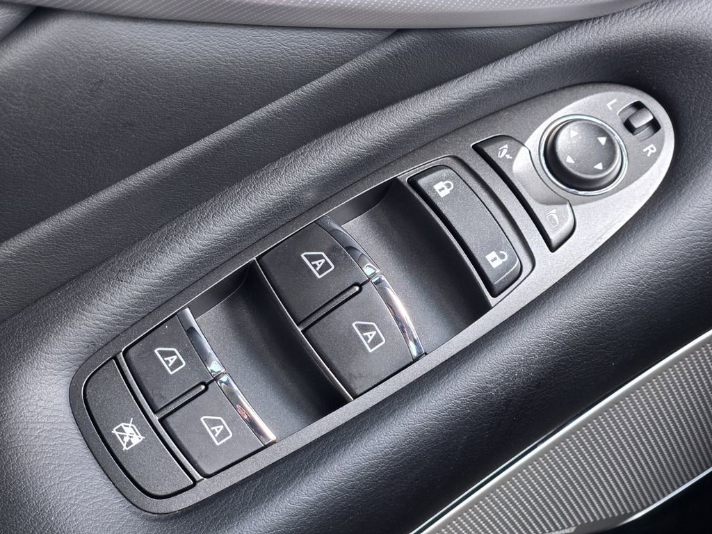 Used 2024 INFINITI Q50 Luxe w/ Cargo Package image 29