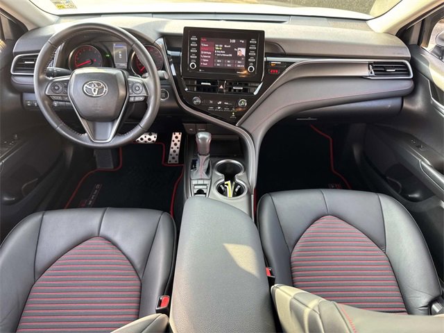 Used 2021 Toyota Camry XSE image 15